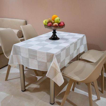 Theo And Irin'S Houses 弗洛伊塔 外观 照片